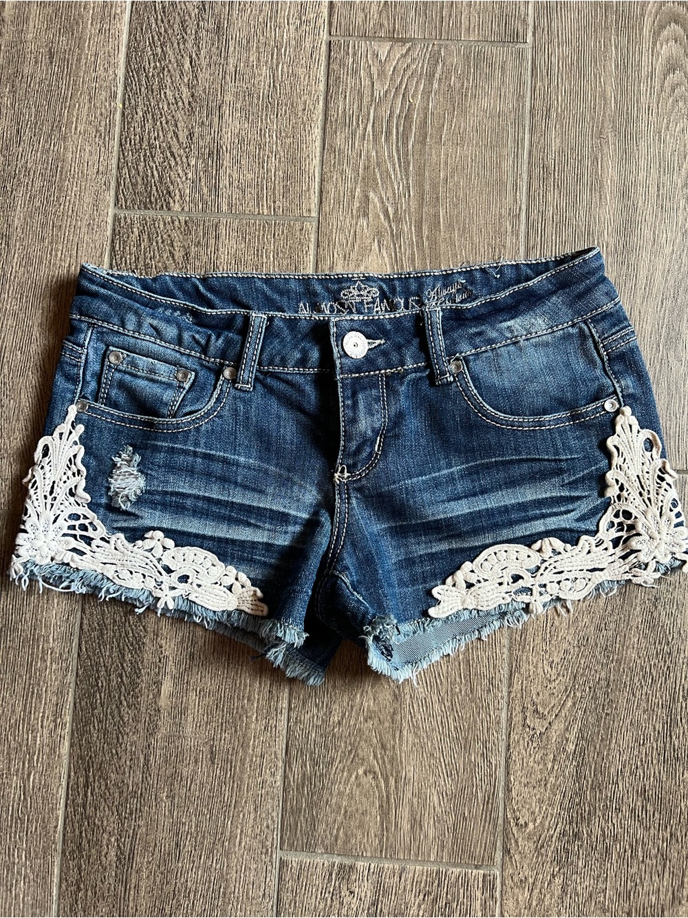Almost Famous Denim Shorts Women’s 7 Distressed Crochet Lace Cutoff Boho Festiva